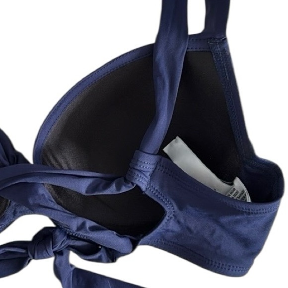 Tommy Bahama Pearl Underwire Cross-Back Bikini Top - Picture 11 of 14